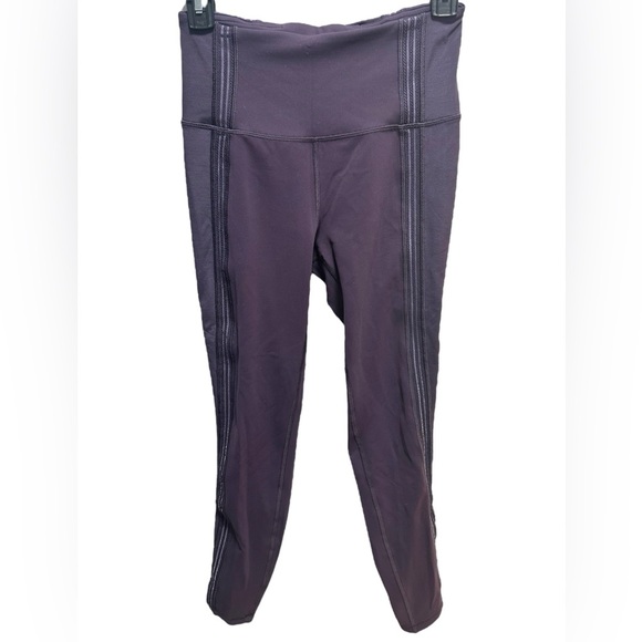 lululemon athletica Pants - NWOT LULULEMON PURPLE LEGGINGS WITH LACE STRIPED DETAIL SIZE 6